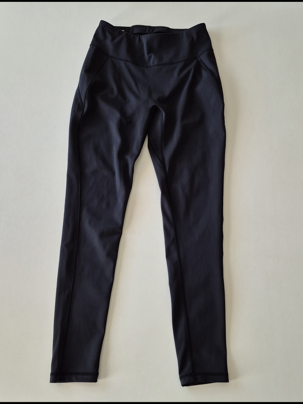 Brand New Uniqlo Leggings - Size M (Runs Small / Fits S)